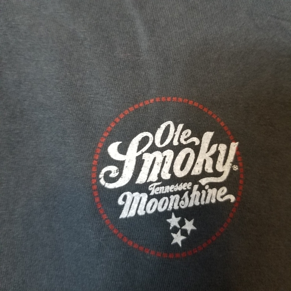 Ole Smoky Moonshine Christmas Tee NWT - Picture 5 of 7